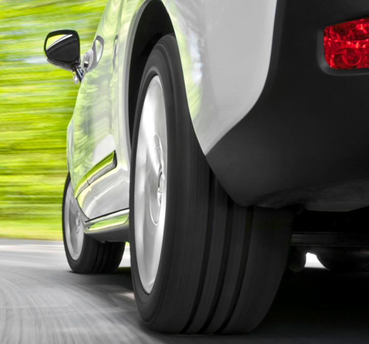 Zoomed in image of car back tire at JPS Motors.